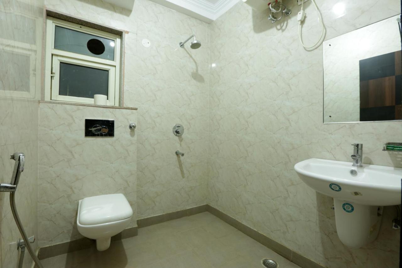 Hotel Green Plaza At Airport Neu-Delhi Exterior foto